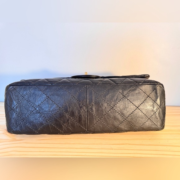 Authentic Chanel 2.55 calfskin medium size 226 Quilted double flap Bag - Picture 7 of 16
